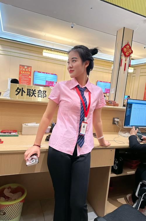 腾龙公司办公环境